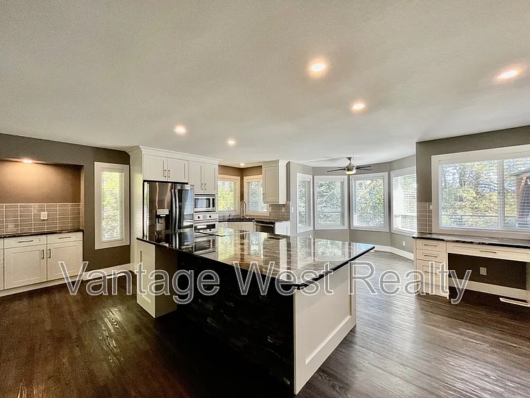 1139A Caledonia Way — Photo 6