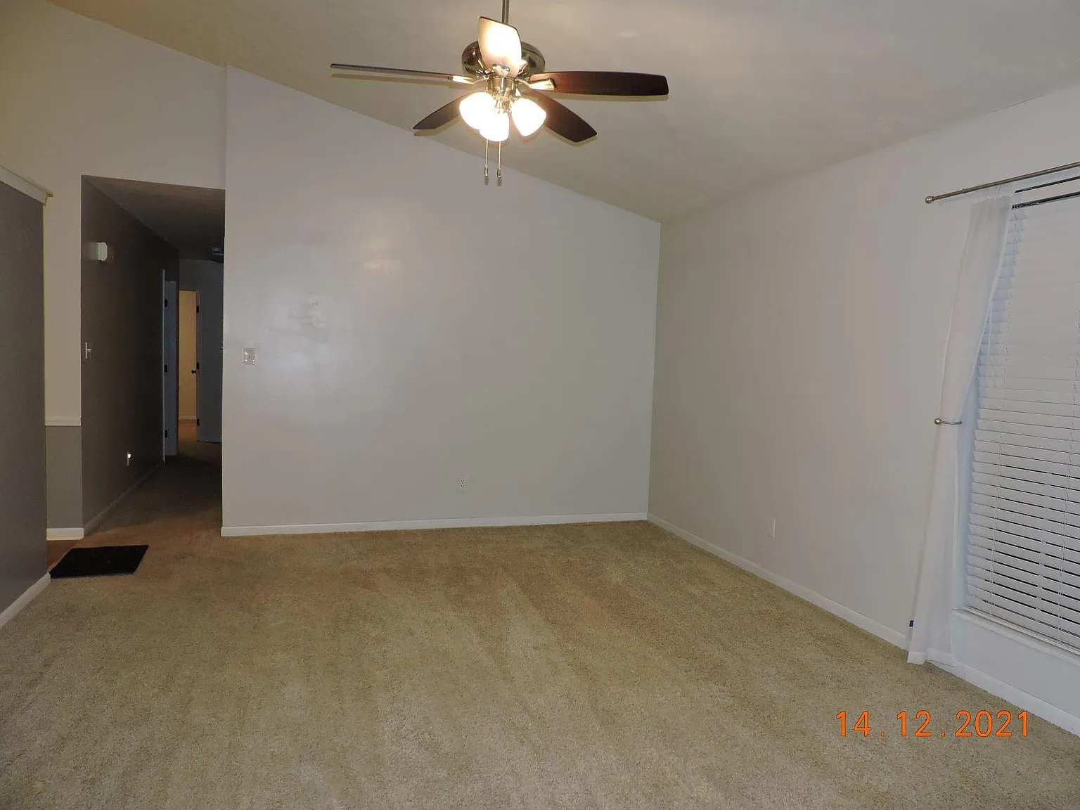 3 bed, 1190 sqft, $1,850 — Photo 2