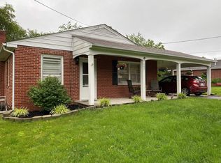 1007 Oak St, Pulaski, VA 24301