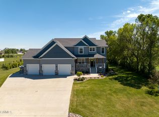 8311 Outland Rd, Bismarck, ND 58503