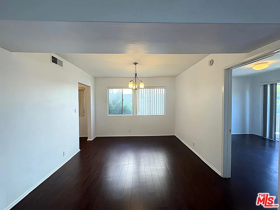 2 bed, 1.0 bath, $3,495 — Photo 4