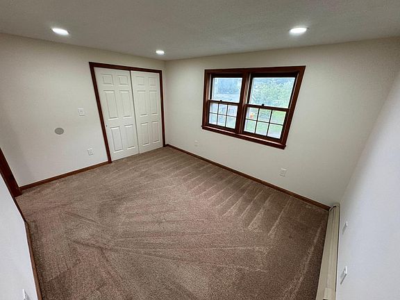 Upstairs Bedroom "B"