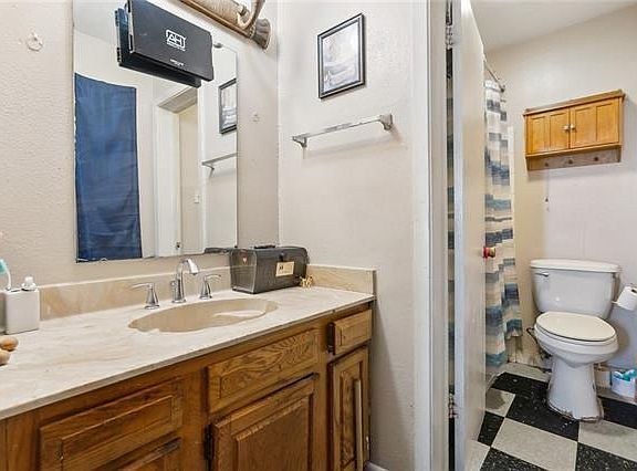 5th image of 1007 Chimney Wood Ln