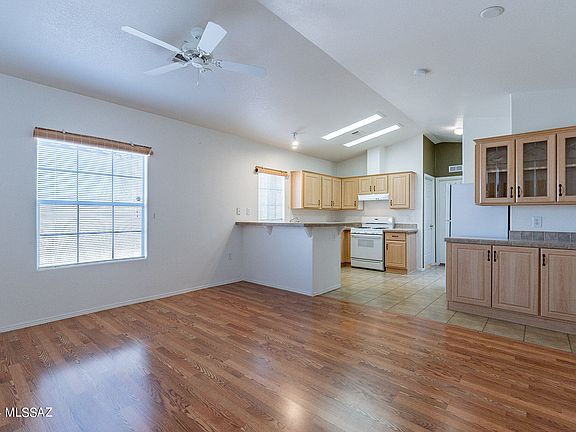 4th image of 1117 W Caminito Mio