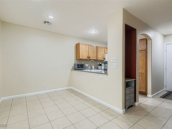 4th image of 10405 Baby Bud St