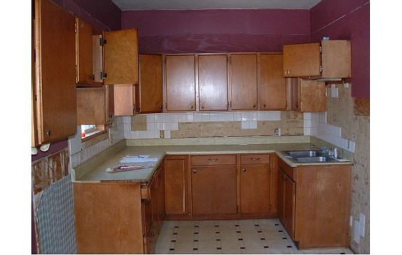 2nd image of 709 E Alfred St