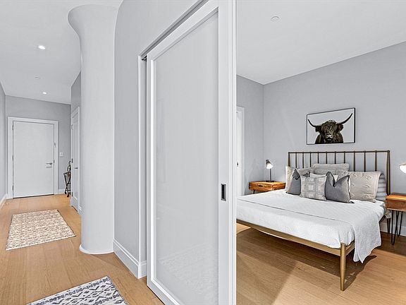 5th image of 100 Shawmut Ave #506