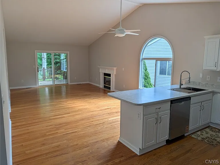 3608 Melvin Dr S — Photo 4