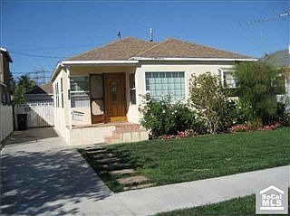 2nd image of 2751 Clyde Ave
