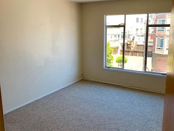 3rd image of 4433 Anza St