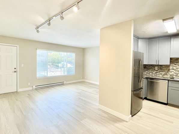 438 N El Camino Real APT 107