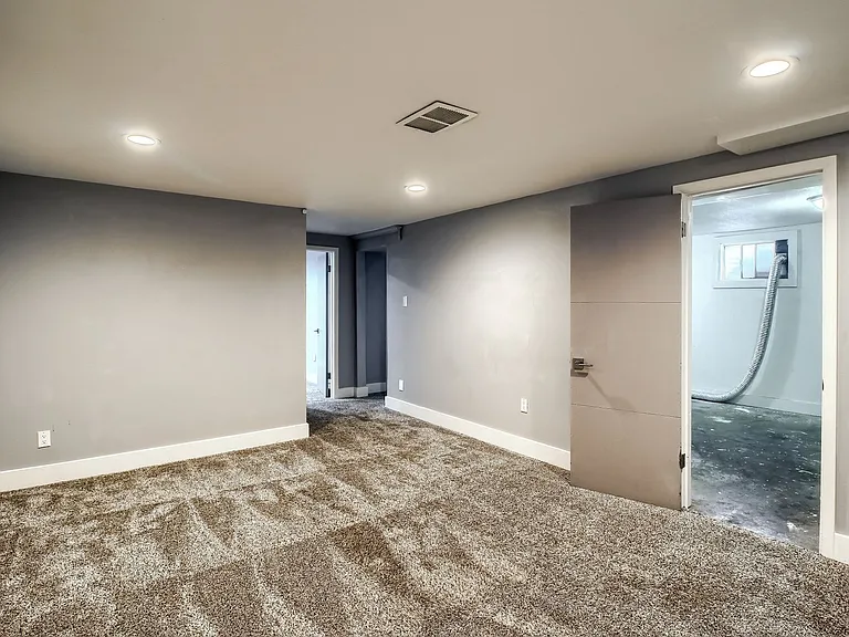 1178 Alton St — Photo 24