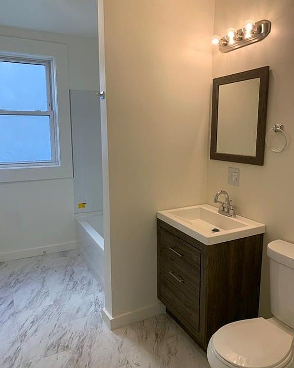 2nd image of 62 Huntington St APT 1