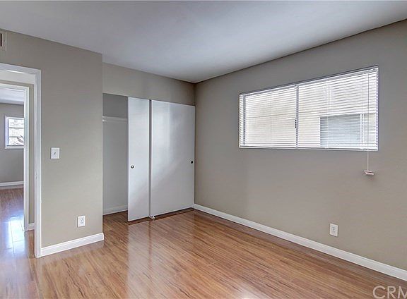 5th image of 392 Woodland Pl #A