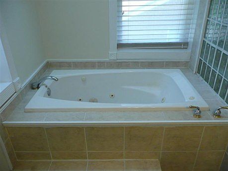 jetted tub