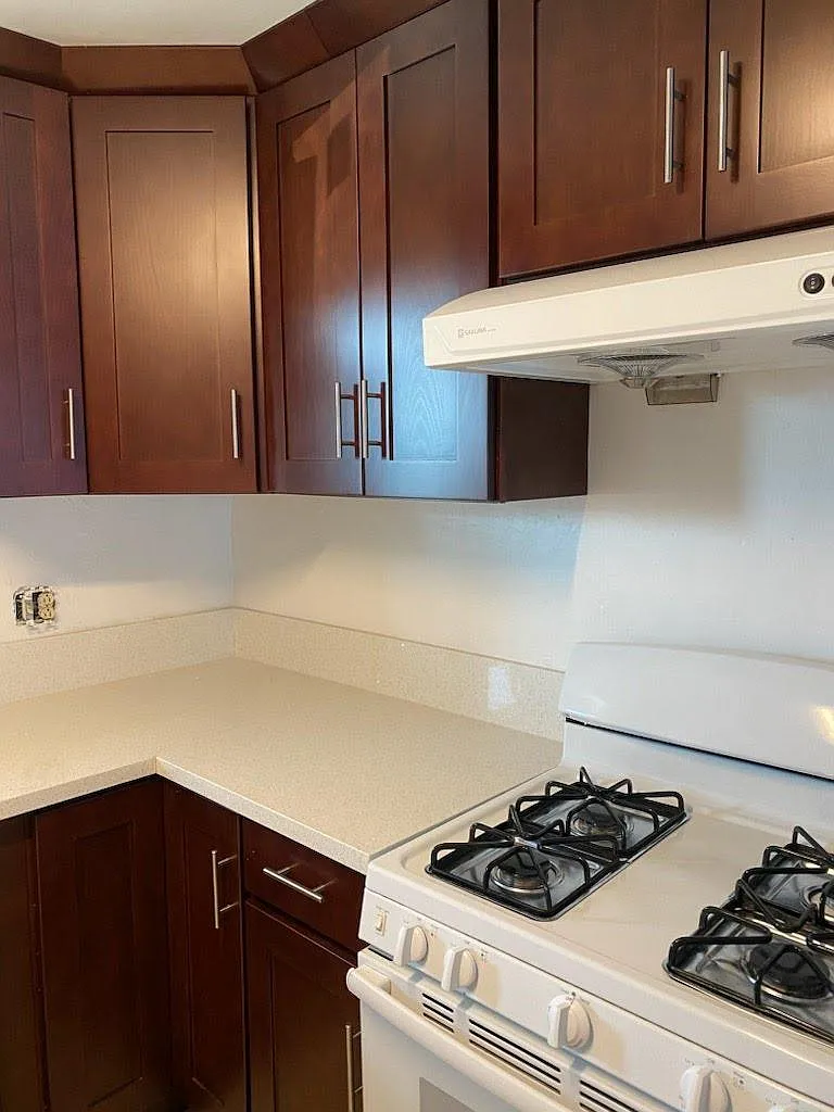 2 bed, 1050 sqft, $2,700 — Photo 4