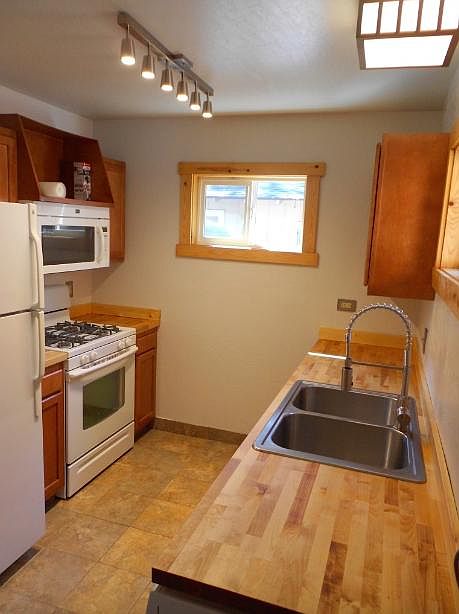 1st image of 937 San Jose Ave