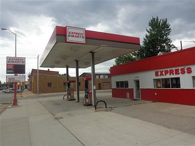 1st image of 205 N Main St