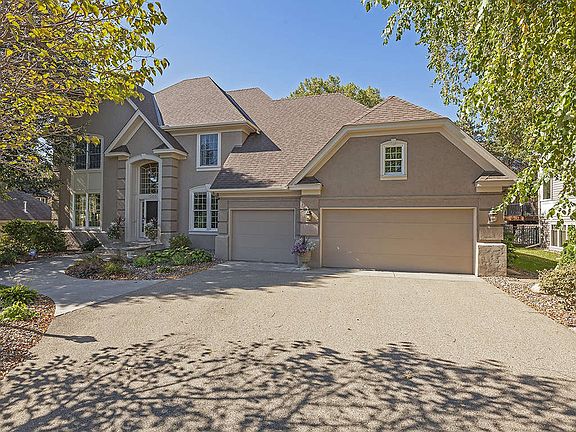 2nd image of 1586 Corral Ln