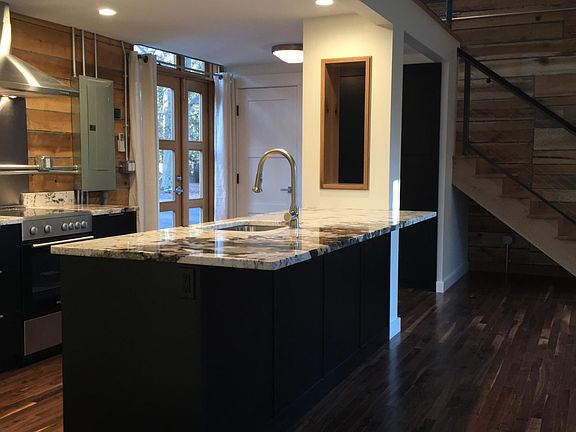 3rd image of 227 Westover Aly