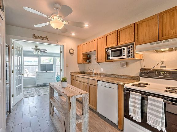 5th image of 45 Beechwood Dr