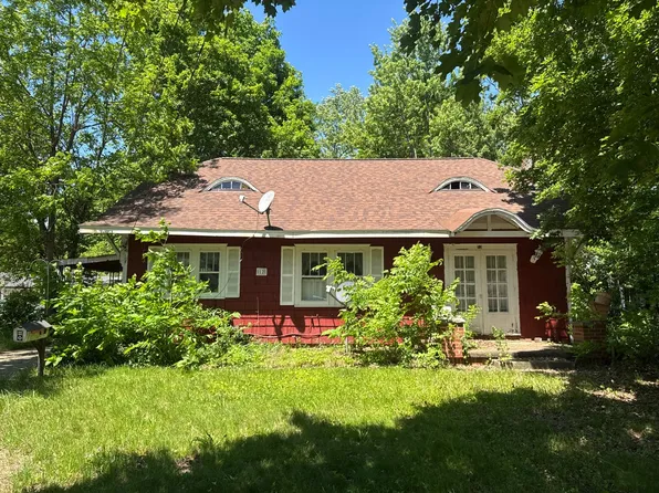 12 Cedar Ave S, Battle Creek, MI 49037