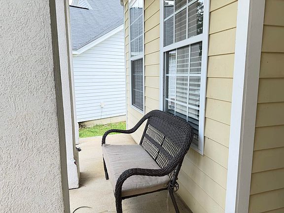 2nd image of 2648 Heathrow Dr