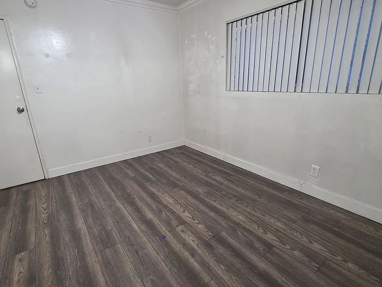 1020 N Curson Ave — Photo 6