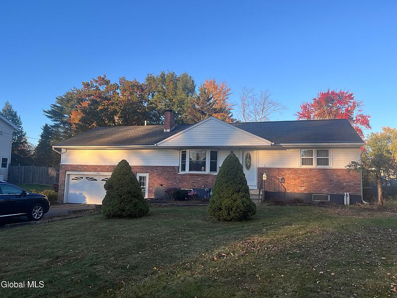 2nd image of 242 Pinewood Drive