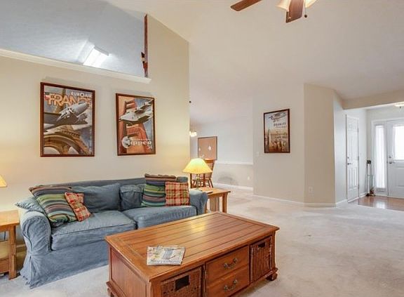 4th image of 2670 Matlin Way