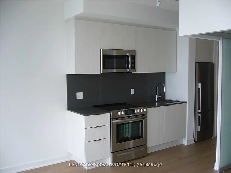 25 Richmond St E #2514 — Photo 4