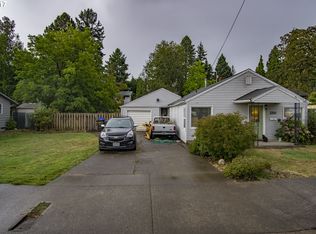 250 Ipswich St, Gladstone, OR 97027