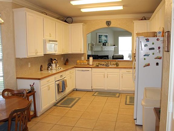 4th image of 5128 Grampian Way