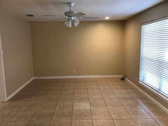2nd image of 2720 Cypress Dr