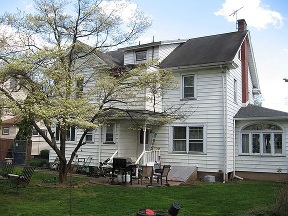4th image of 638 Sheridan Ave