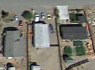 1132 E Mono Lake Dr, Lee Vining, CA 93541