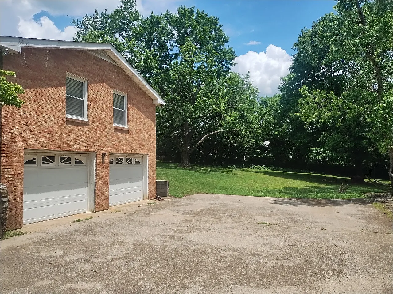 3 bed, 1.5 bath, 1250 sqft, $2,500 — Photo 3