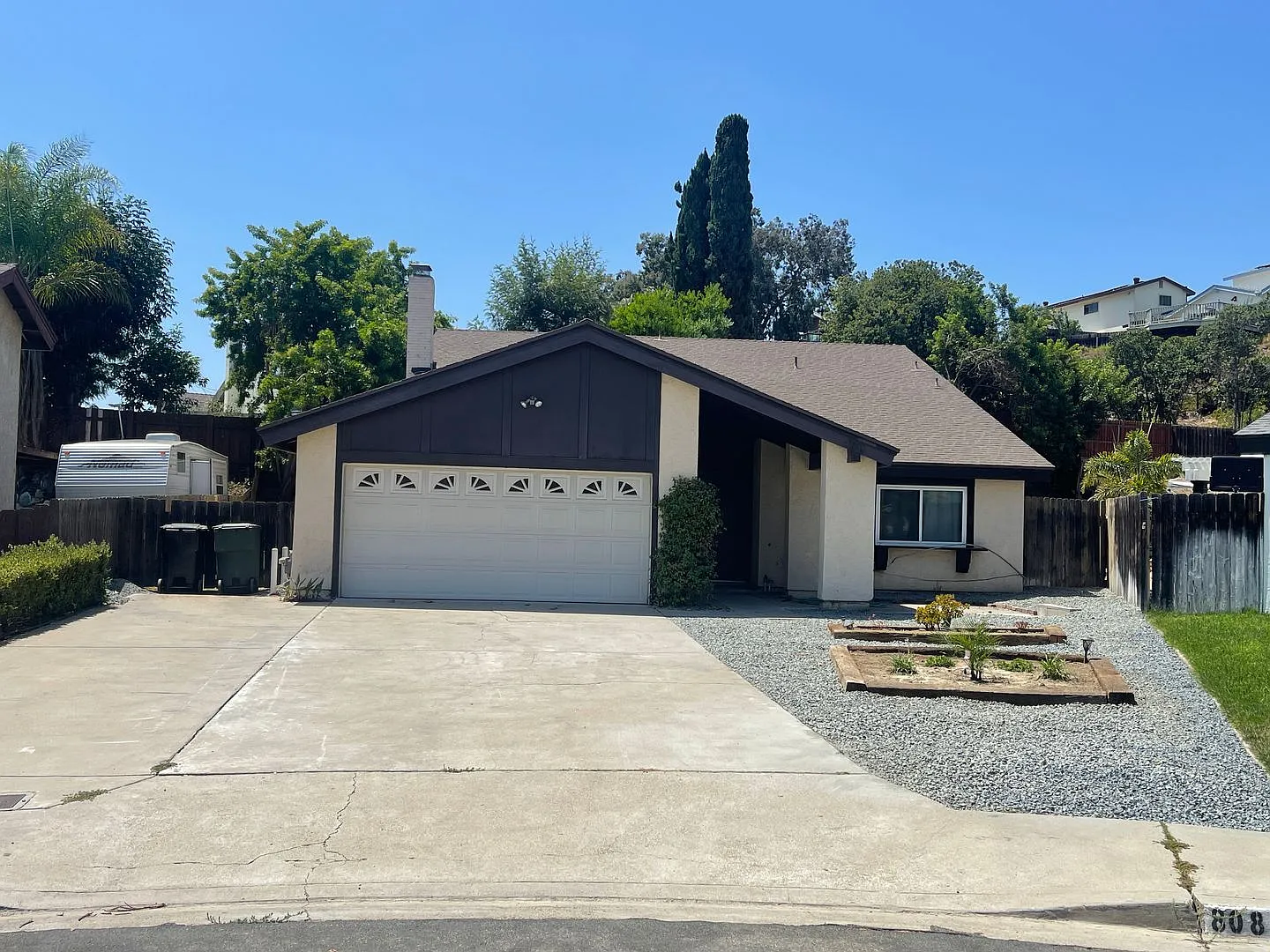 4 bedrooms 2.5 house in Chula Vista. — Photo 1