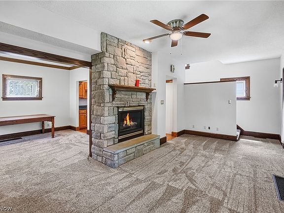 3rd image of 707 Eastern Ave