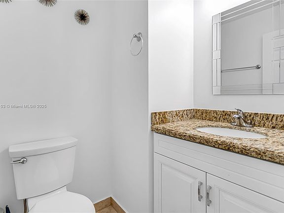 5th image of 1613 Cypress Pointe Dr #1613