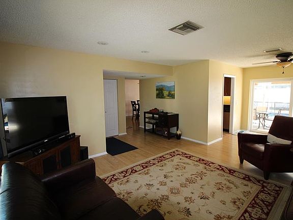 4th image of 107 Woodburn Ct