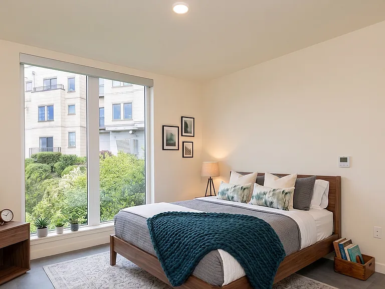 Bell View Apartments — Photo 108
