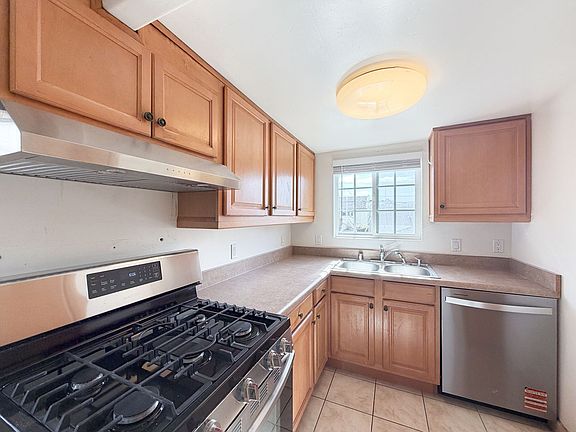 2nd image of 4337 1/2 Cleveland Ave #0