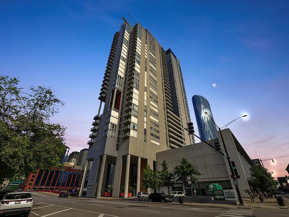 1st image of 737 W Washington Blvd #37
