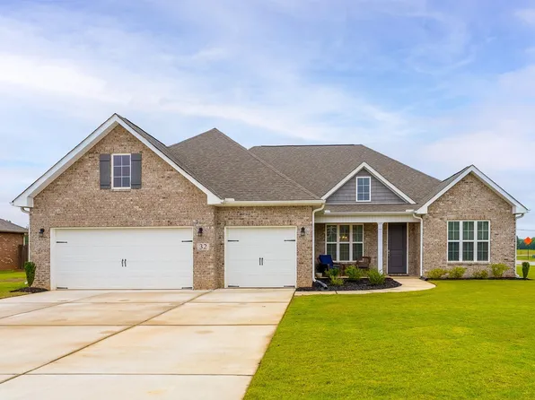 32 Yorkshire Ln, Priceville, AL 35603