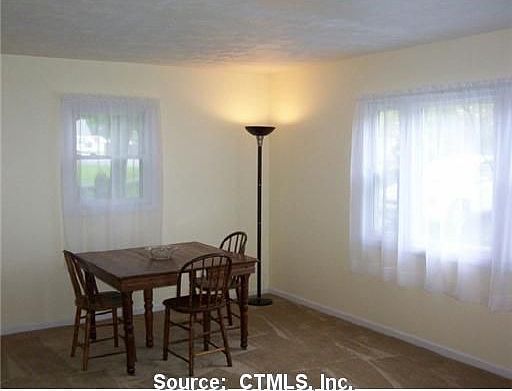 3rd image of 7 Homesdale Ave