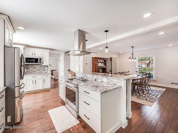 2nd image of 3700 Whitehall Ct