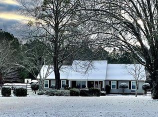 121 Findlay Dr, Greenwood, SC 29646