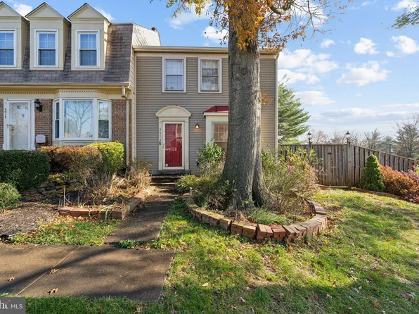 5515 Lakewhite Ct, Fairfax, VA 22032