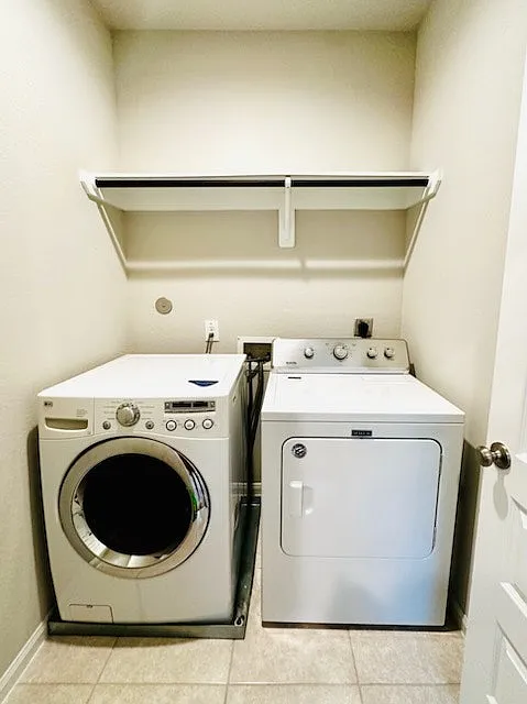 3207 Planters Peak Drive — Photo 3